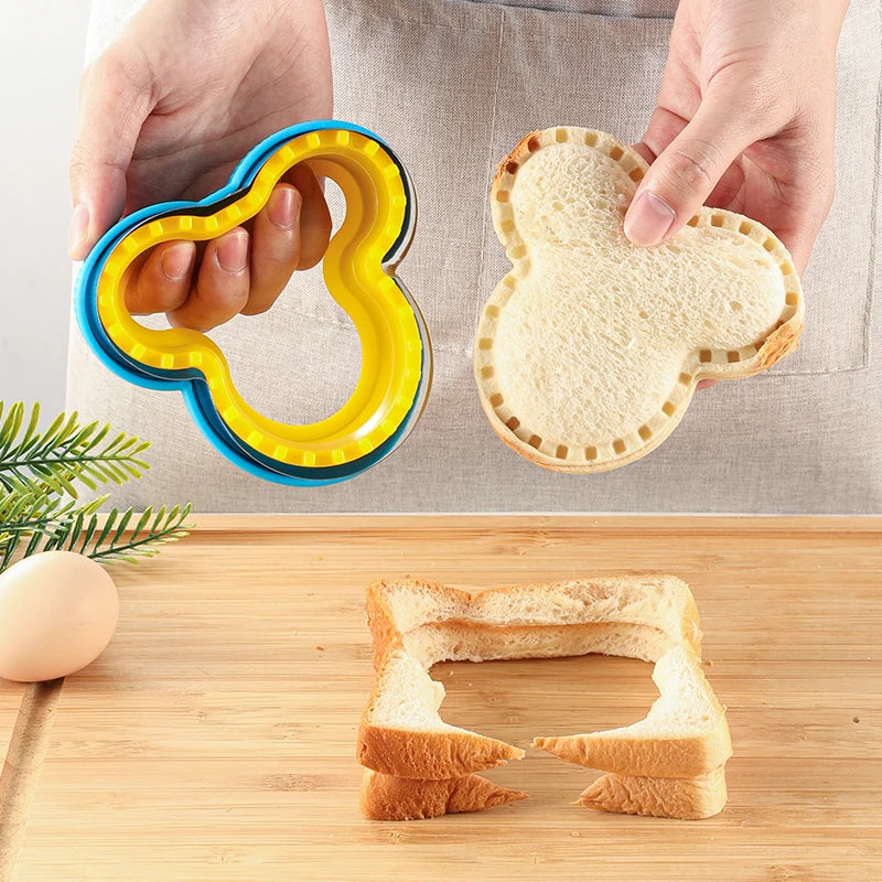 Sandwich Cutter & Sealer Set – Creative Biscuit & Bread Cutting Mold for Home Baking